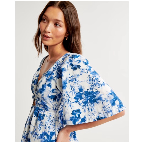 Abercrombie & Fitch Cutout Poplin Mini Dress, White - Picture 14 of 16